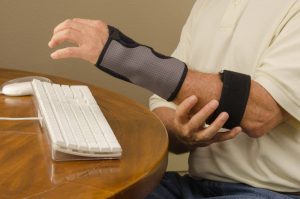 tennis elbow pain at work